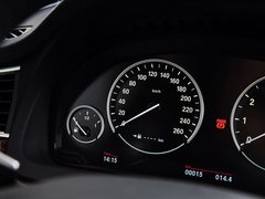 宝马5系GT 2014款 535i 3.0T AT 设计套装型