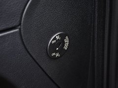 宝马5系GT 2014款 535i 3.0T AT 设计套装型