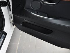 宝马5系GT 2014款 535i 3.0T AT 设计套装型