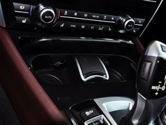 宝马5系GT 2014款 528i 2.0T AT 设计套装型