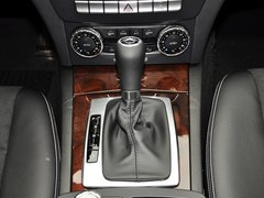 北京奔驰  C260 1.8T AT 挂档把手特写