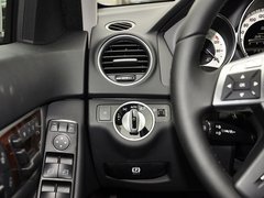 北京奔驰  C260 1.8T AT 方向盘左后仪表台