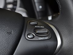 英菲尼迪Q70 2013款 2.5L 自动 舒适版