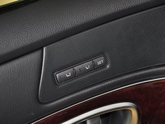 英菲尼迪Q70 2013款 2.5L 自动 雅致版