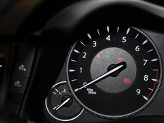 英菲尼迪Q70 2013款 2.5L 自动 雅致版