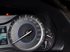 英菲尼迪QX80 2013款 5.6L 自动 4WD 7座