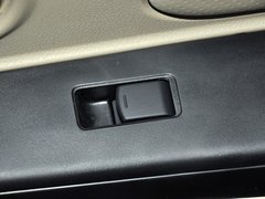 启辰D50 2013款 1.6L 手动 北斗导航版