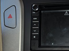 启辰D50 2013款 1.6L 手动 北斗导航版