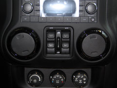 牧马人 2014款 3.6L 龙腾典藏版 5座