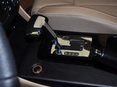 奔腾B50 2013款 1.8L 自动 尊贵型