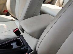 奔腾B50 2013款 1.8L 自动 尊贵型