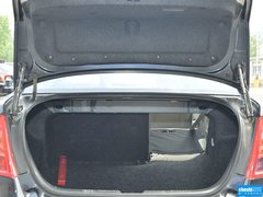 奔腾B50 2013款 1.8L 自动 尊贵型