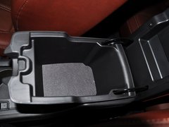 安德拉 2013款 2.4L 自动 两驱豪华版 5座