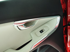 沃尔沃V40 2014款 2.0T 自动 智雅版