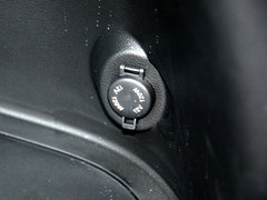 柯兰多 2014款 2.0L 手动 两驱 舒适导航版 5座