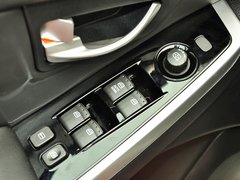 柯兰多 2014款 2.0L 手动 两驱 舒适导航版 5座