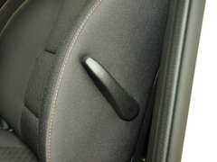 柯兰多 2014款 2.0L 手动 两驱 舒适导航版 5座