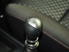 柯蘭多 2014款 2.0L 手動 兩驅 舒適導航版 5座