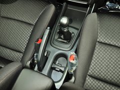 柯蘭多 2014款 2.0L 手動 兩驅 舒適導航版 5座