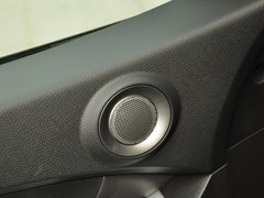 柯兰多 2014款 2.0L 自动 两驱精英导航版 5座