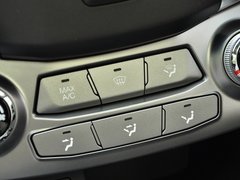柯兰多 2014款 2.0L 自动 两驱精英导航版 5座