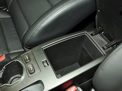 柯兰多 2014款 2.0L 自动 两驱豪华导航版 5座