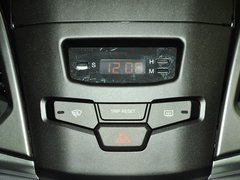 柯兰多 2014款 2.0L 自动 两驱豪华导航版 5座