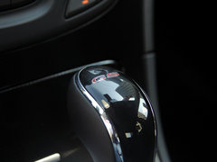 君威 2014款 2.0T 自动 GS纵情运动版