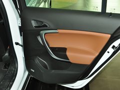 君威 2014款 2.0T 自动 GS纵情运动版