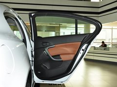 君威 2014款 2.0T 自动 GS纵情运动版