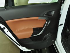 君威 2014款 2.0T 自动 GS纵情运动版