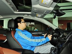 君威 2014款 2.4L 自动 SIDI豪华时尚型