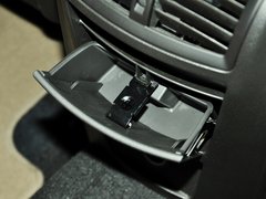 君威 2014款 2.4L 自动 SIDI豪华时尚型