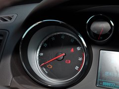 君威 2014款 2.0L 自动 领先时尚型