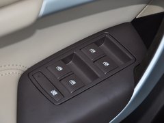 君威 2014款 2.0L 自动 领先时尚型