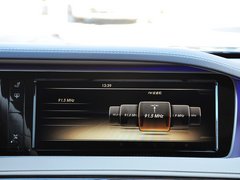 奔驰(进口)  S400L 中控仪表台上方