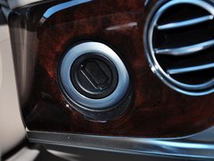 奔驰(进口)  S400L 车辆点火开关特写