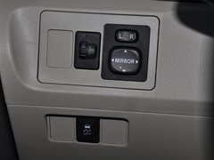 逸致 2014款 180E CVT 星耀 精英多功能版 7座
