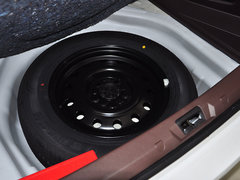 众泰Z300 2014款 1.5L 手动 豪华型