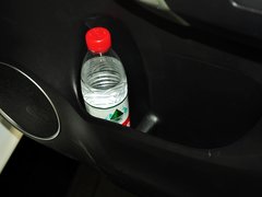 哈弗H6 2013款 升级版 2.4L 自动 两驱 尊贵型 5座