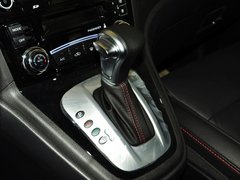 哈弗H6 2013款 升级版 2.4L 自动 两驱 尊贵型 5座