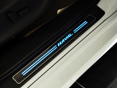 哈弗H6 2013款 升级版 2.4L 自动 两驱 尊贵型 5座
