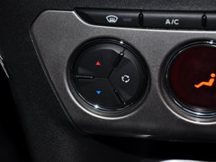 标致301 2014款 1.6L 手动 豪华版