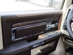 RAM Trucks霸王龙 2014款 5.7L 长角版