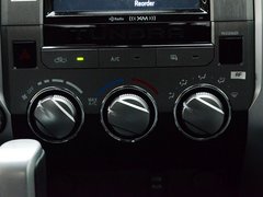 坦途 2014款 5.7L SR5 TRD版