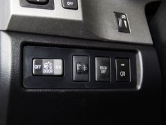 坦途 2014款 5.7L SR5 TRD版