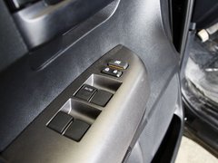 坦途 2014款 5.7L SR5 TRD版
