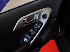 福瑞迪 2014款 1.6L 自动 Premium