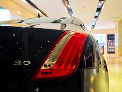 捷豹XJ 2014款 XJL 3.0 SC 四驱全景商务版