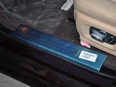 捷豹XJ 2014款 XJL 3.0 SC 四驱全景商务版
